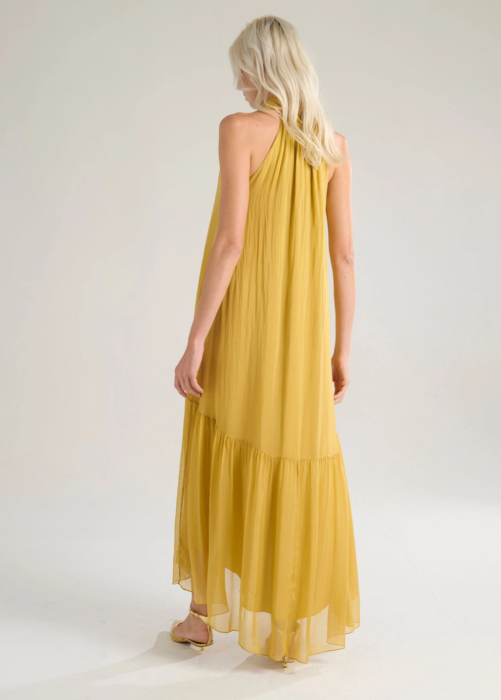 Vestido largo seda mostaza