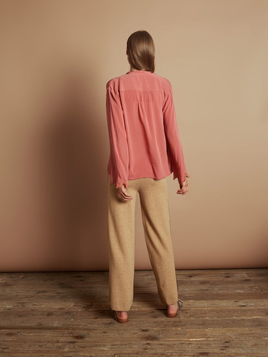Camisa lazada rosa antiguo de viscosa