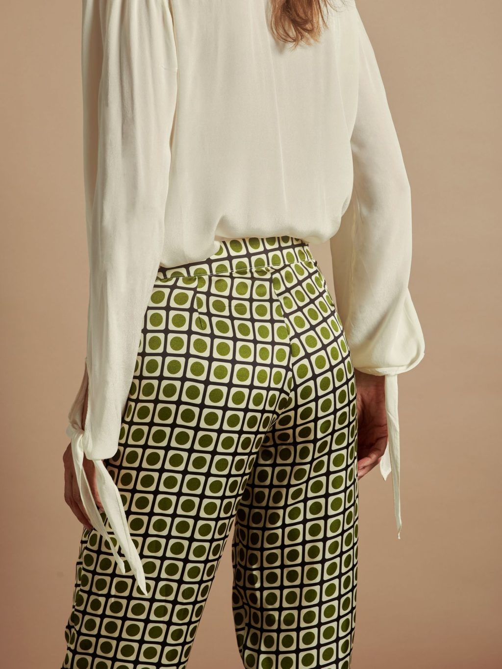 Pantalón lunares verde