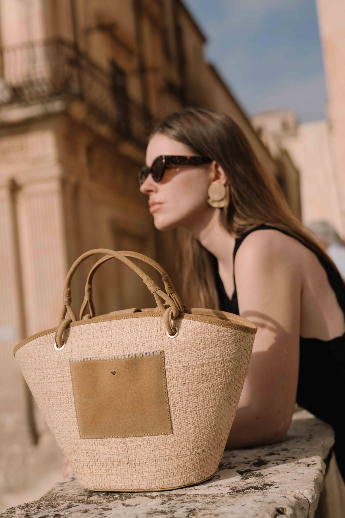 BOLSO CESTA RAFIA ANTE OCRE
