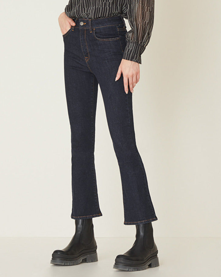 Pantalón vaquero cropped flare